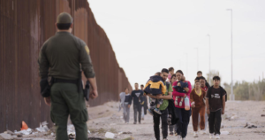 Arizona voters-border crossing